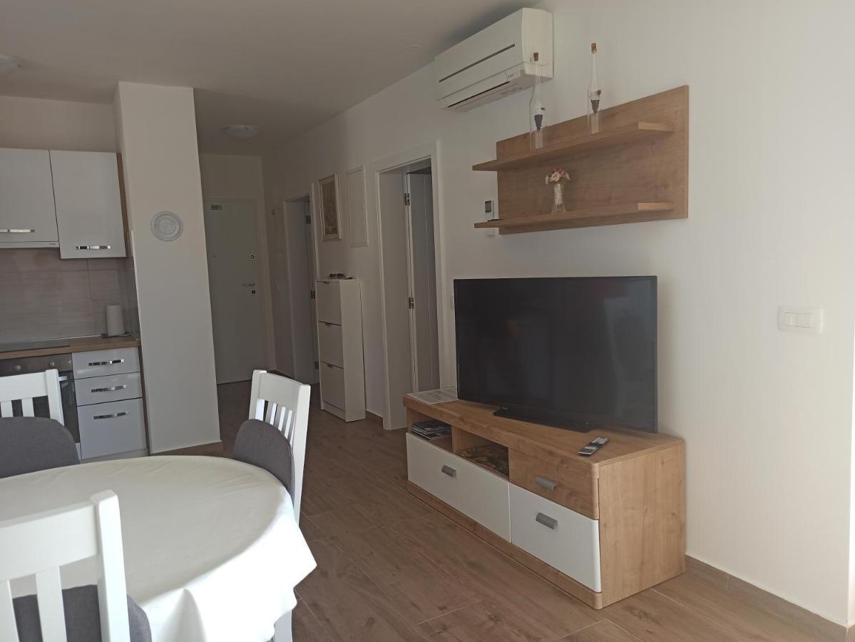 Apartment Bolanca Primosten Ngoại thất bức ảnh